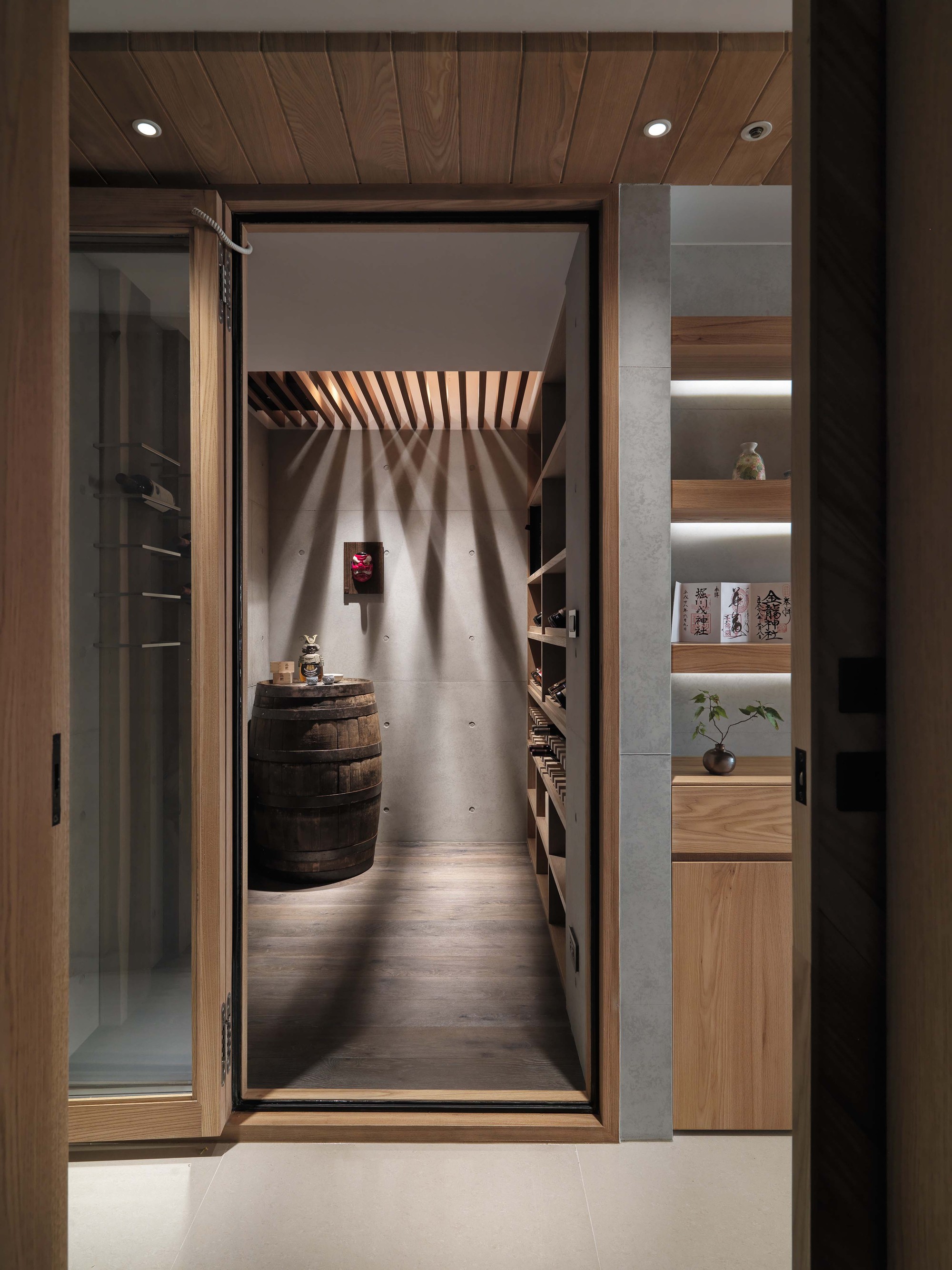 Gallery of Jade Apartment / Ryan Lai Architects 24