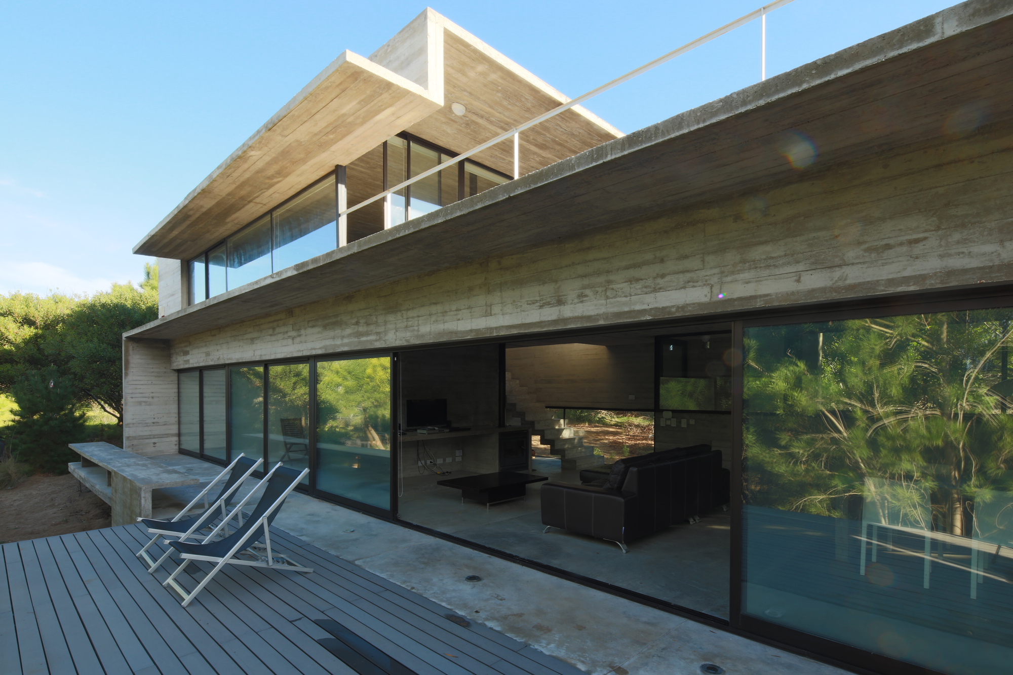 Gallery of Roland House / BAK Arquitectos 4