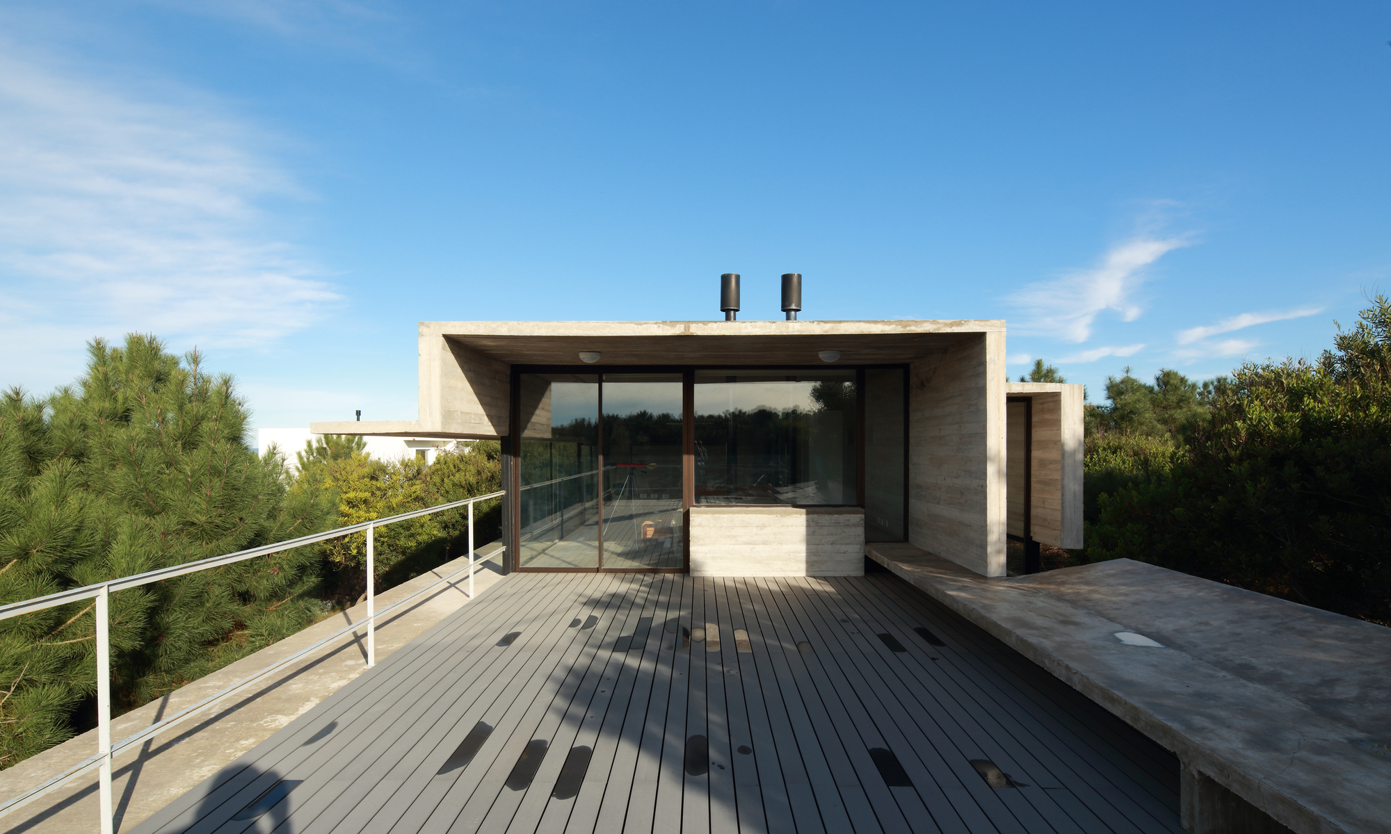 Gallery of Roland House / BAK Arquitectos 3