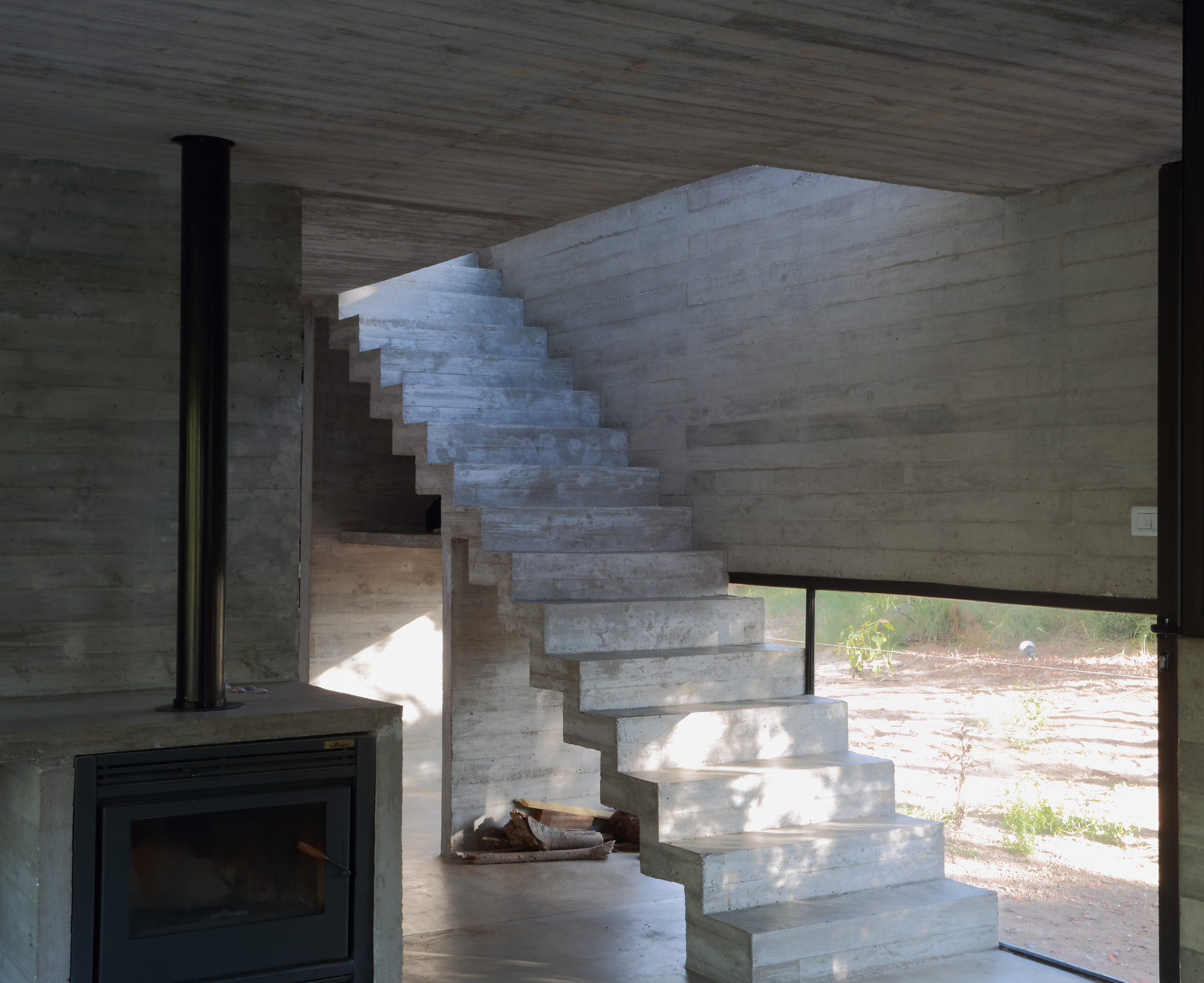 Gallery of Roland House / BAK Arquitectos 2