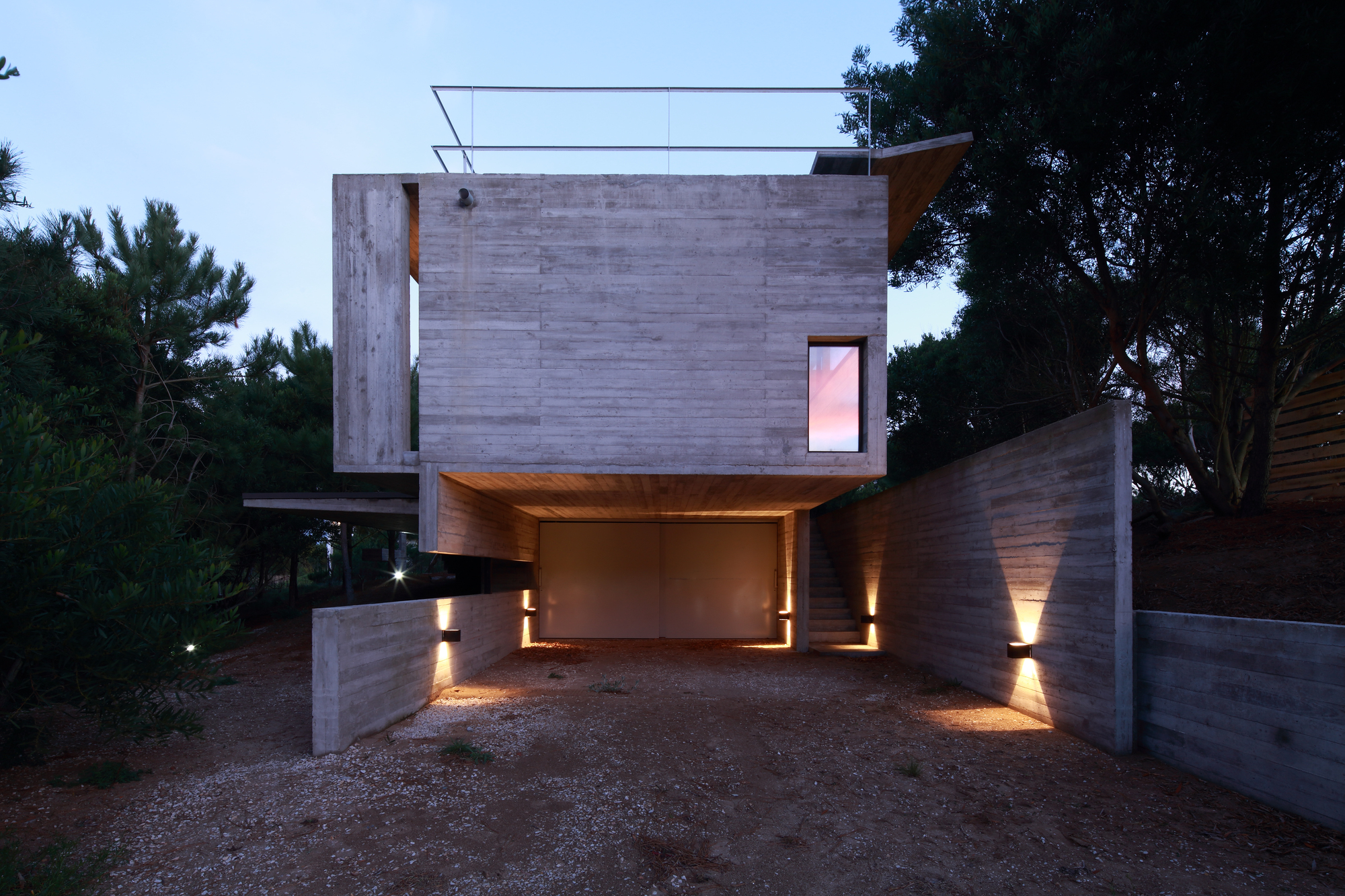 Gallery of Roland House / BAK Arquitectos - 6