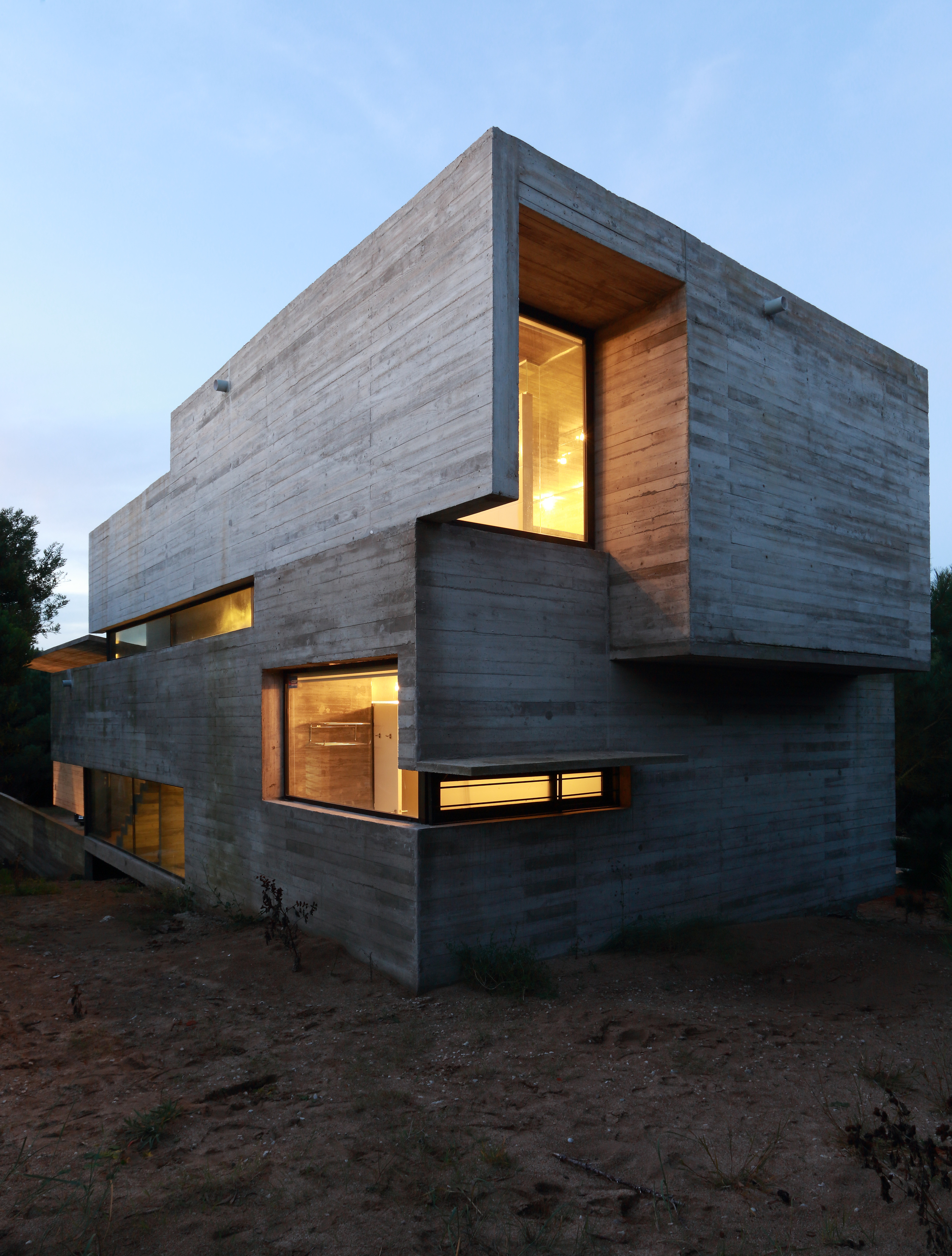 Gallery of Roland House / BAK Arquitectos - 5