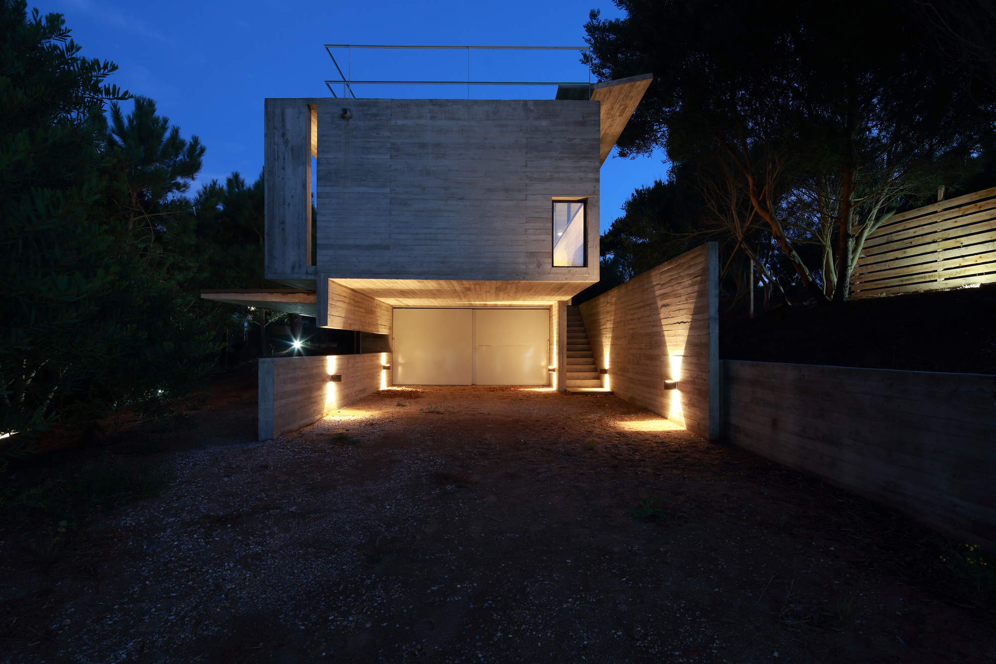 Gallery of Roland House / BAK Arquitectos 12
