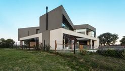 Casa TZ / Centro Cero Estudio