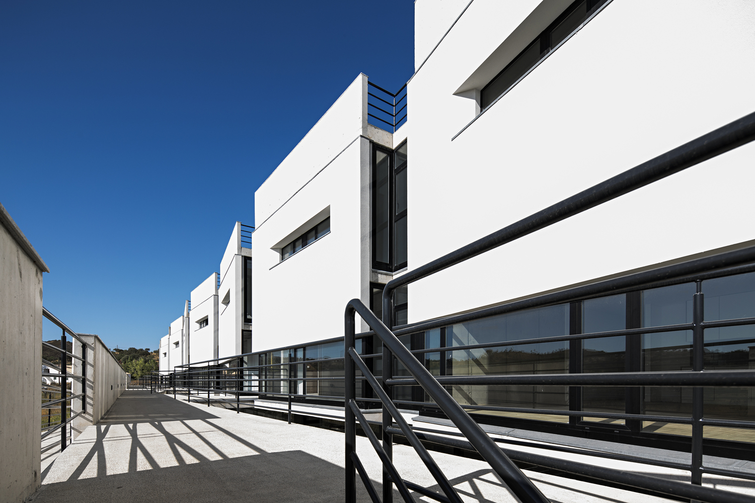 Spbr Galeria de Edifício em Silves / SPBR Arquitetos - 4