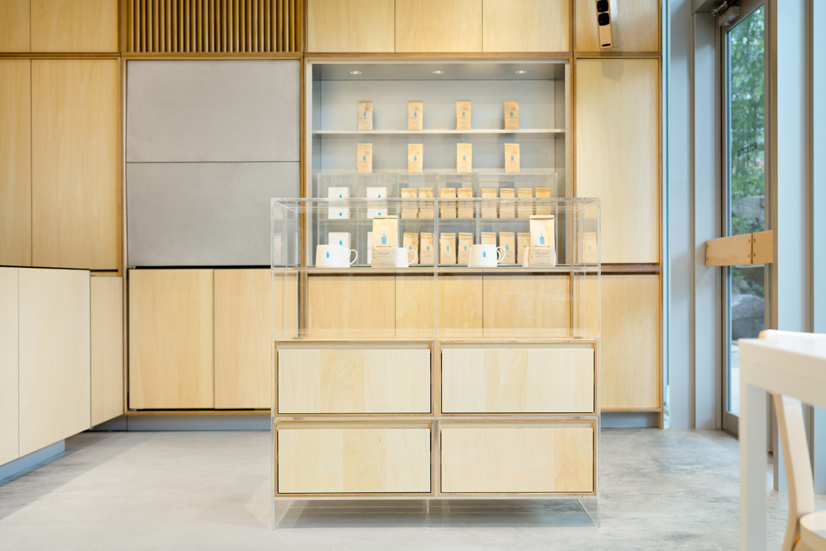Gallery of Blue Bottle Coffee ROPPONGI Cafe / Schemata Architects 4