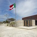 Hermana República 啤酒屋/ Muñoz Arquitectos - 餐厅