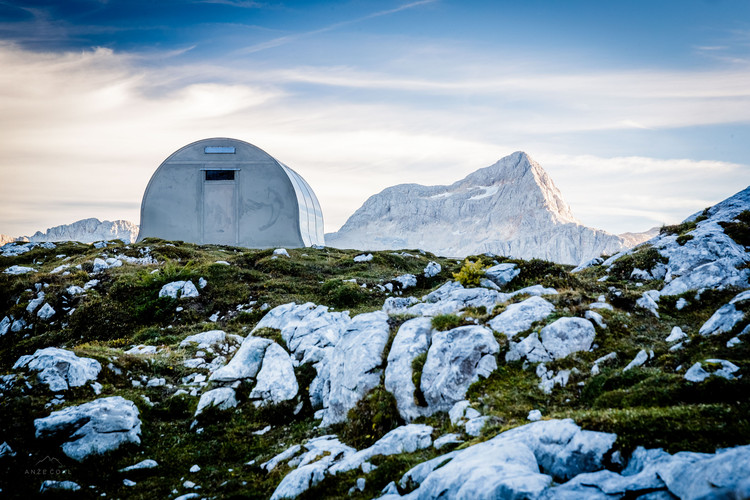 Alpine Shelter “Bivak II na Jezerih” / AO - Image 2 of 37