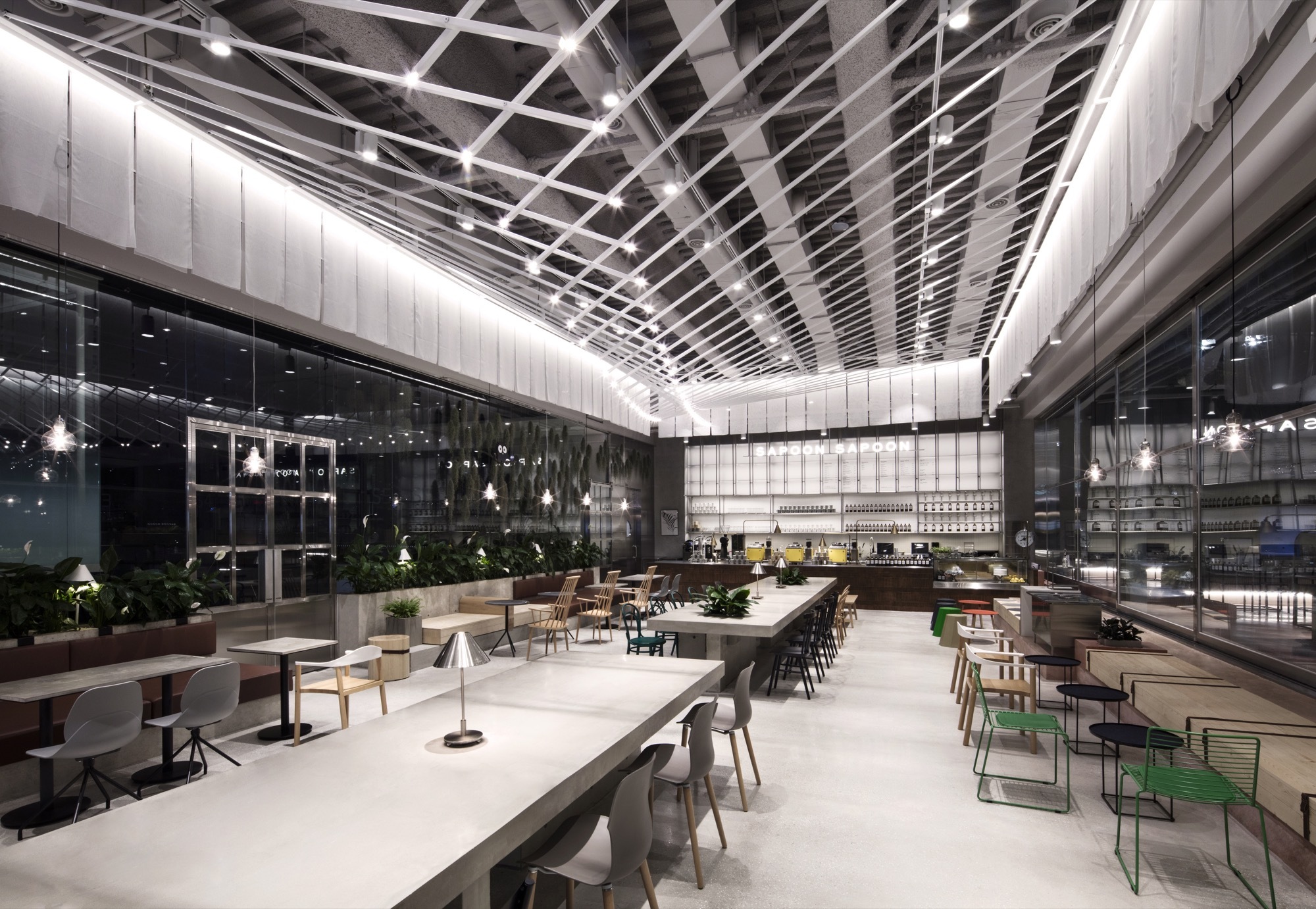 Gallery of SAPOON SAPOON Café / Betwin Space Design - 6
