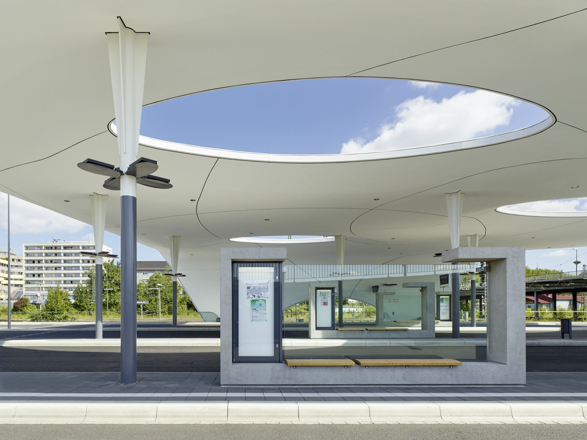 Galería de ZOB Pforzheim / Metaraum Architekten BDA - 12