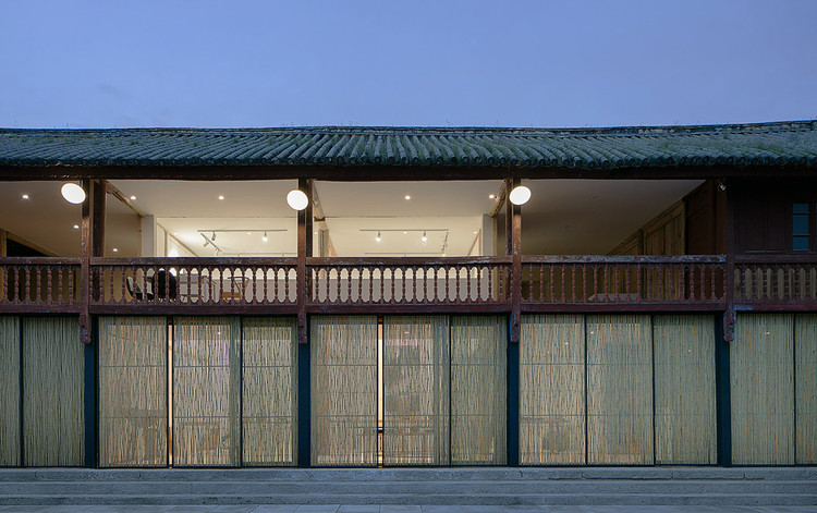 Chaimiduo Farm Restaurant and Bazaar / Zhaoyang Architects - Fence, Facade