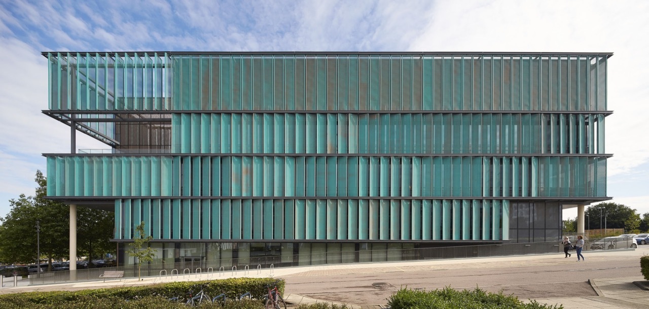 Gallery of New Science Building / Sheppard Robson - 2