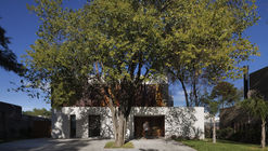 Casa AC   / DCN Estudio