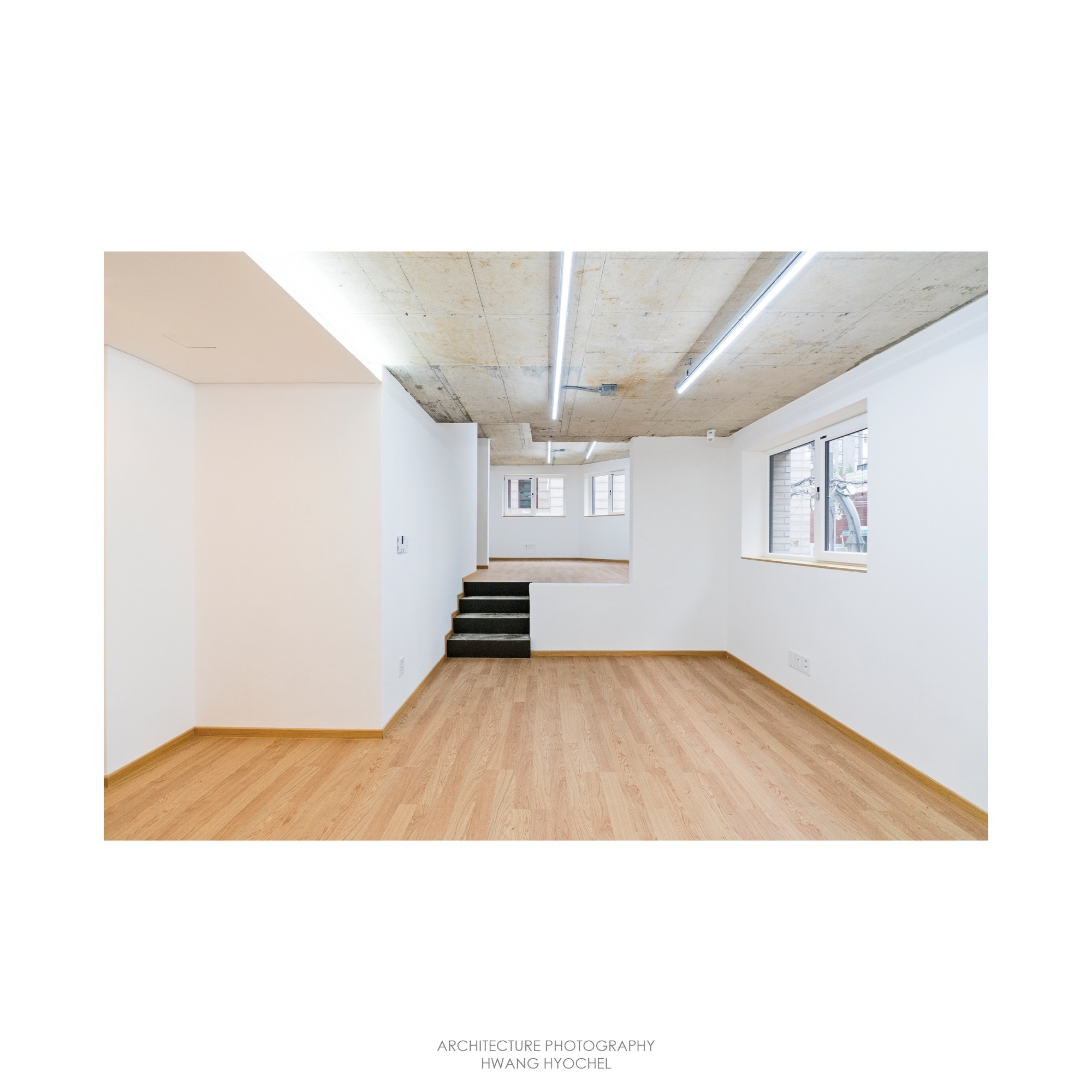 Gallery of Corner House / Boundaries architects 21