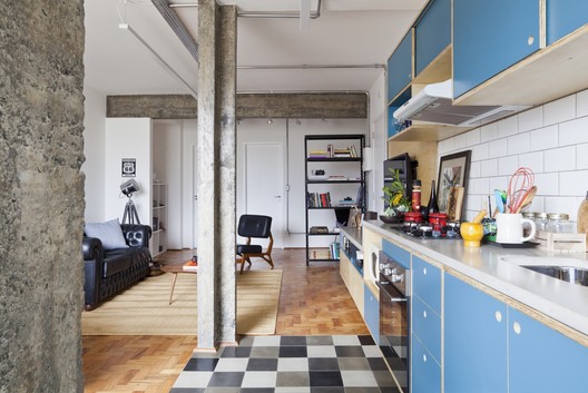 Apartamento Roosevelt / INÁ Arquitetura - Pia, Bancada, Viga