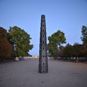 Pezo von Ellrichshausen construye una torre de madera temporal en el Jardín des Tuileries de París - Image 2 of 4
