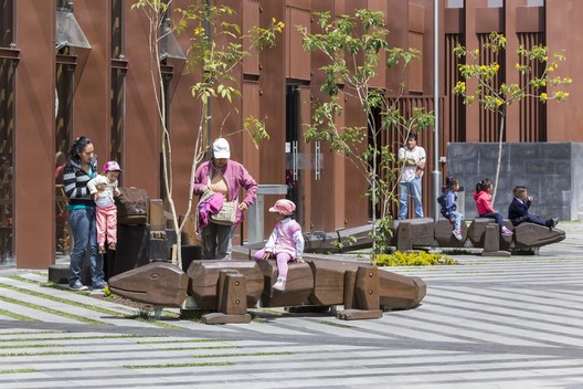 Plaza Huerto San Agustín / Jaramillo Van Sluys Arquitectura + Urbanismo - Image 4 of 22