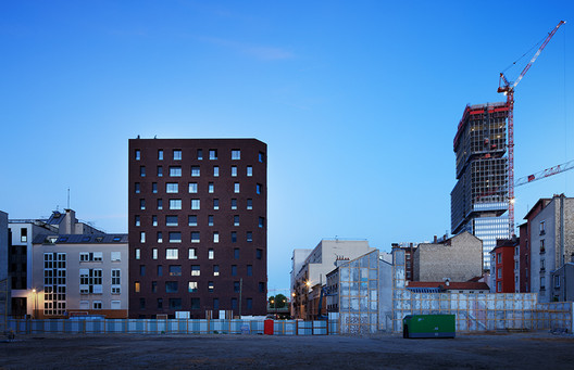 38 Viviendas Sociales / Avenier Cornejo - Imagen 5 de 28