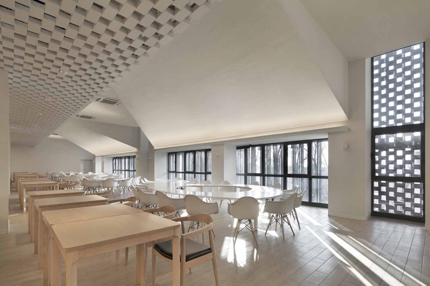 Gallery of The Faculty Canteen of Tsinghua University / SUP Atelier 14
