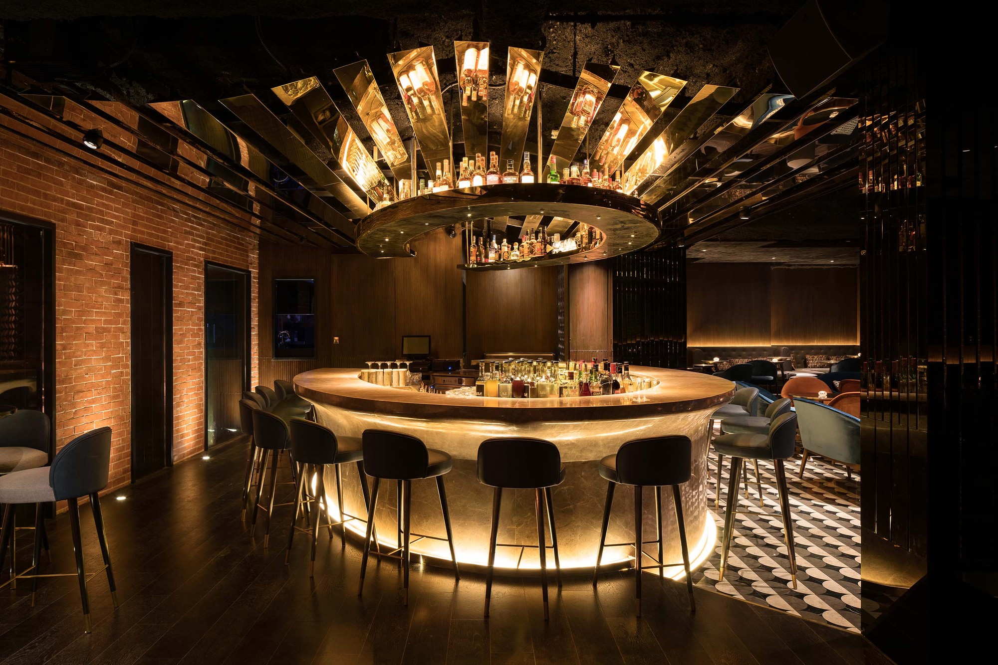 画廊 Shake复古酒吧 / KokaiStudio - 2