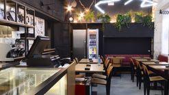 Rayos y Centellas Sandwich Club  / LIQE Arquitectura