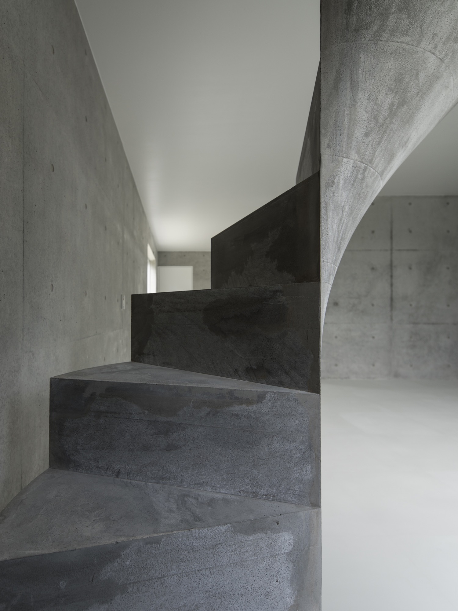 Gallery of House in Akitsu / Kazunori Fujimoto Architect & Associates - 8