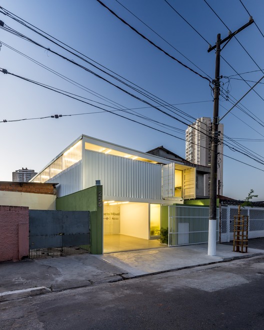 Hospital Compacto CIES Global / NN Arquitetos Associados + OYTO Arquitetura, Planejamento e Construção - Fachada