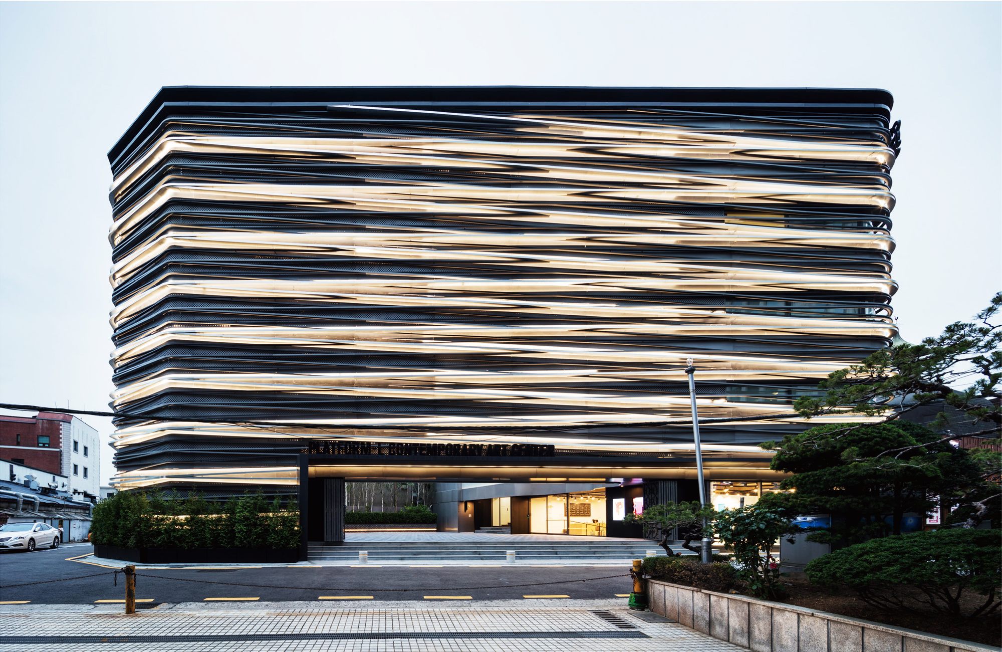 Gallery of Platform-L Contemporary Art Center / JOHO Architecture - 10