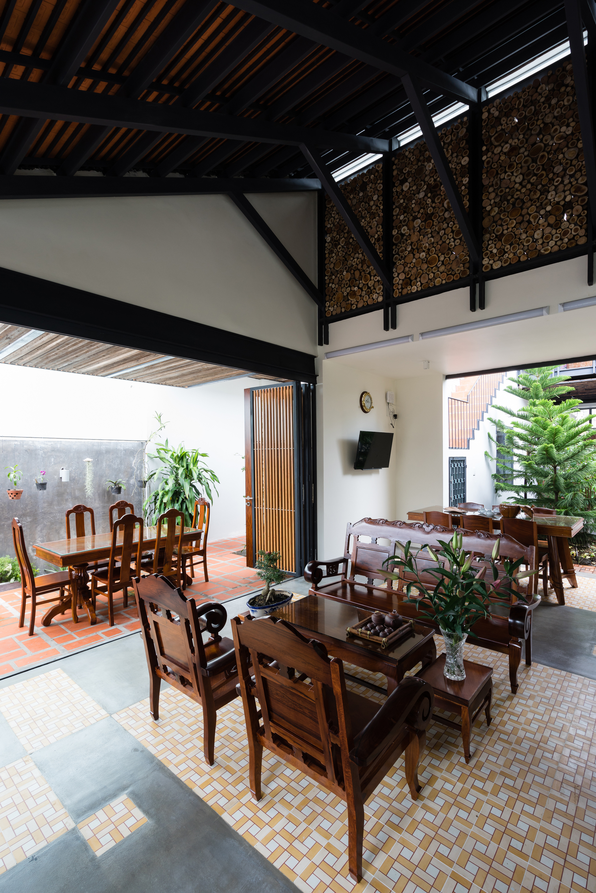 Gallery of Half Roof House / AD+ studio - 2