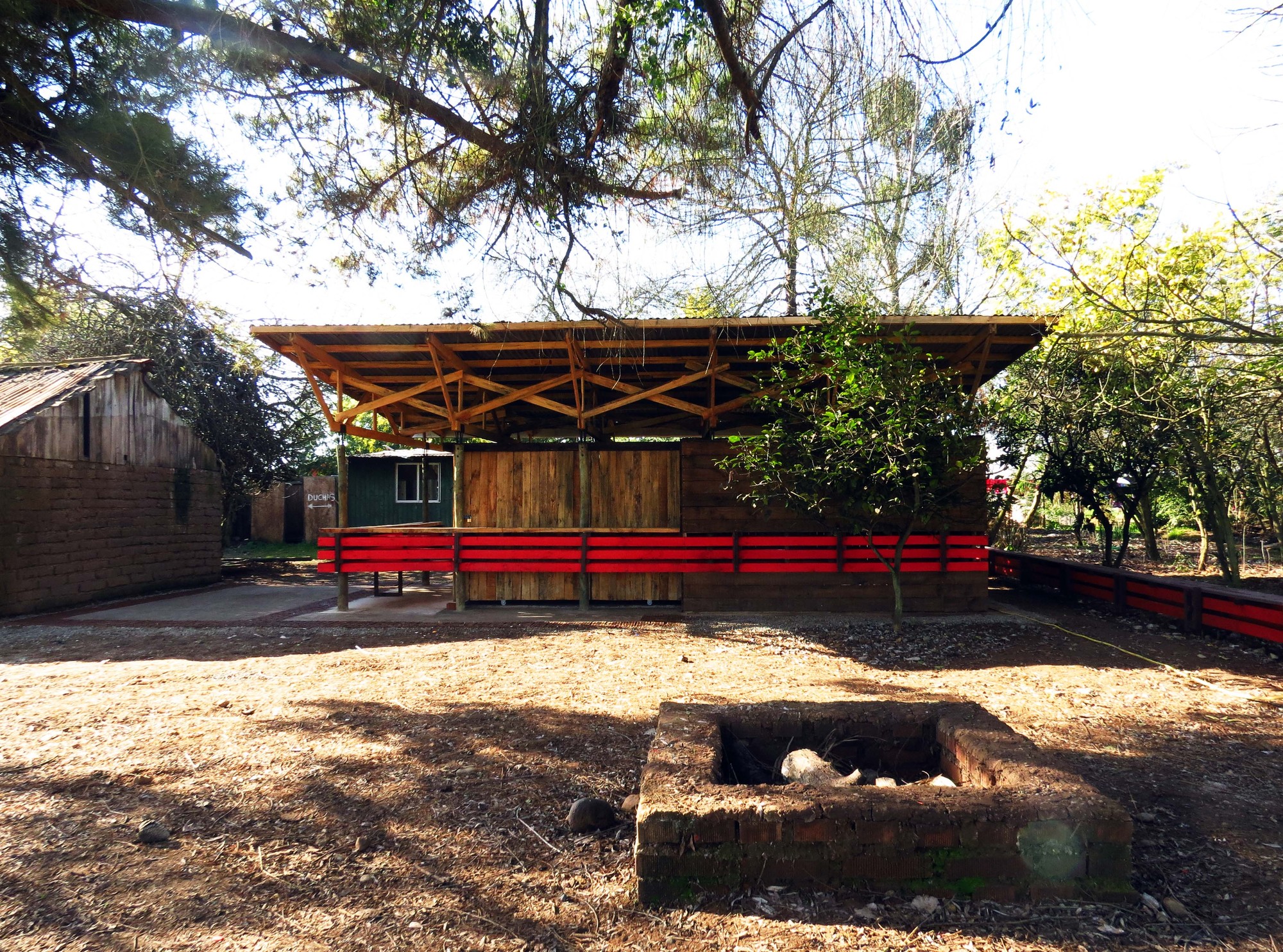 Galería de 'Borde Rural' en Talca: canchas de fútbol como espacio ...