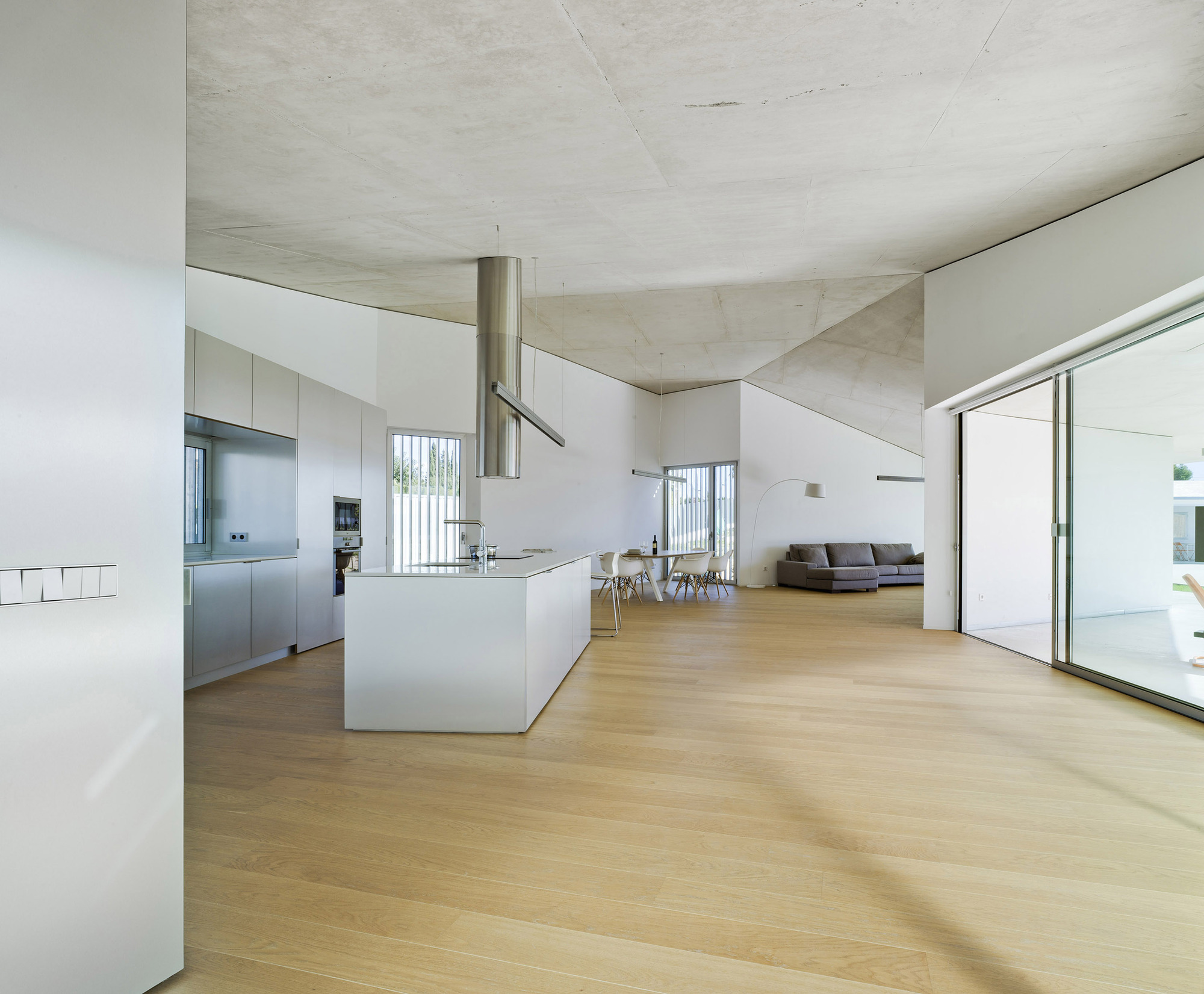 Gallery of Matola House / Jaime Sepulcre Bernand 19