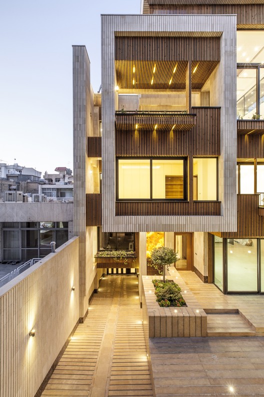 Mehrabad House / Sarsayeh Architectural Office - Windows, Facade