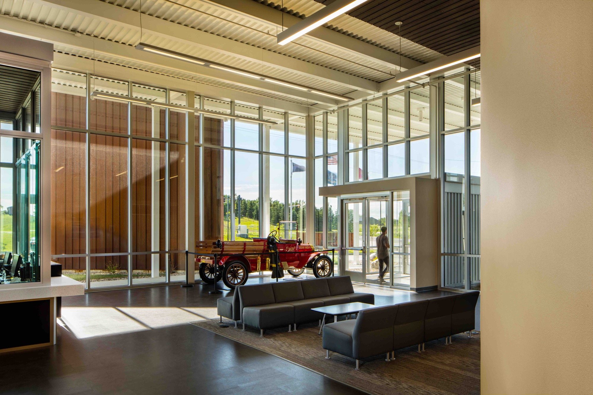 Gallery of Dickinson Public Safety Center / Roth Sheppard Architects 7