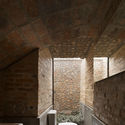 Casa Ana  / Mínimo Común Arquitectura - Casas, Baño, Fijación Vigas, Arco, Inodoros, Iluminación