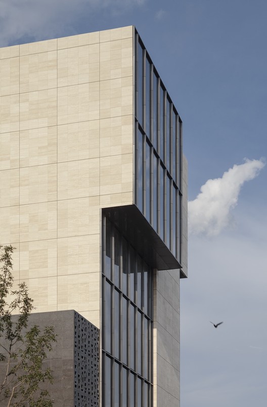 北京菜市口220KV变电站及附属设施 (电力科技馆) / 清华大学建筑设计研究院 - 表皮