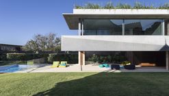 El Pabellón / Jorge Hrdina Architects