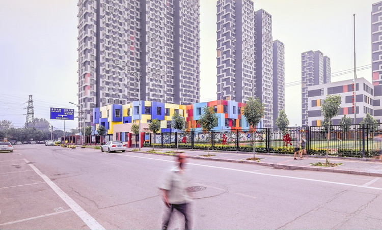 一座非建筑化的幼儿园－面对雾霾天我们如何设计一座幼儿园 / 时境建筑 - 更多图片