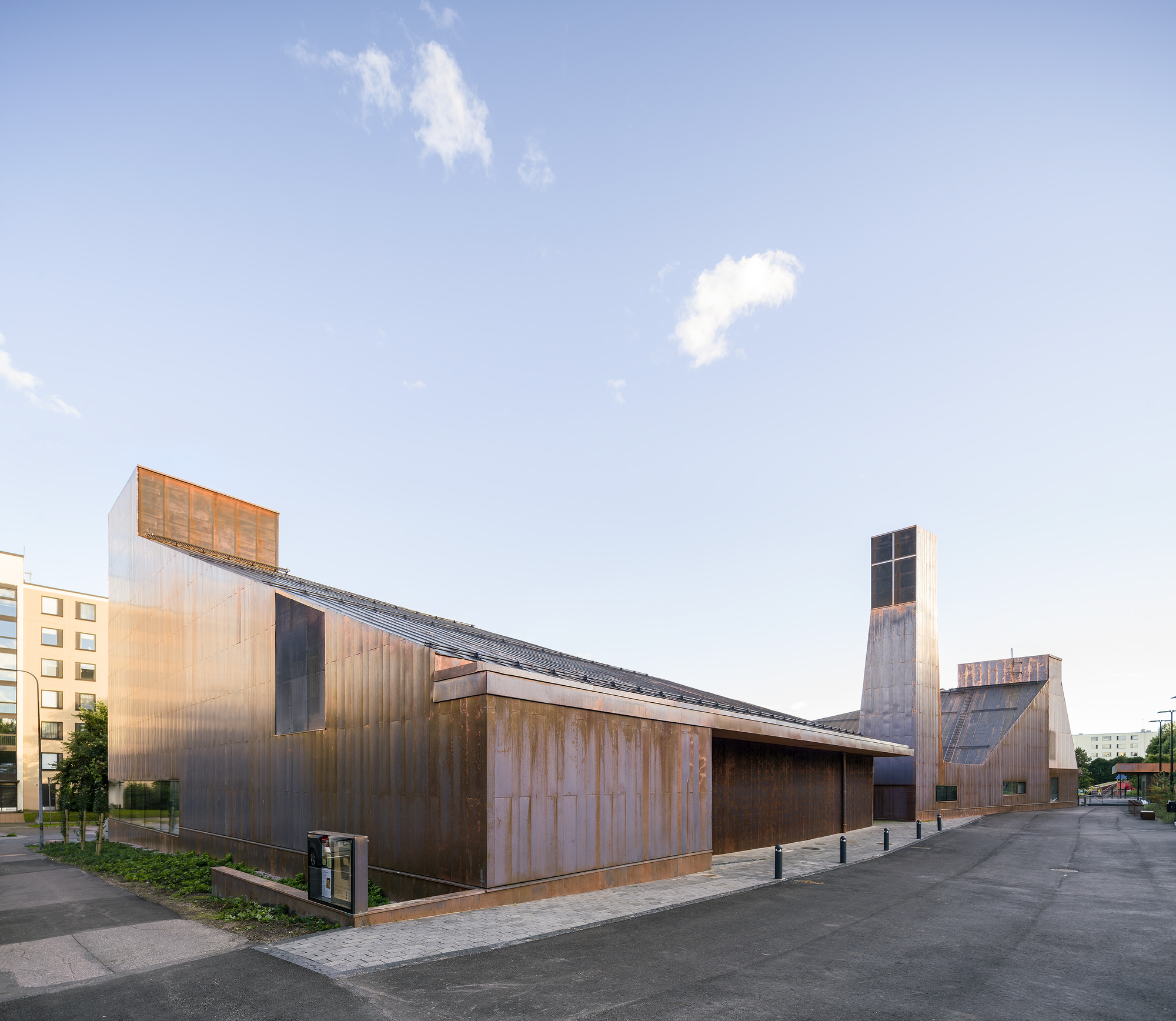 Galería de Capilla Suvela / OOPEAA 8