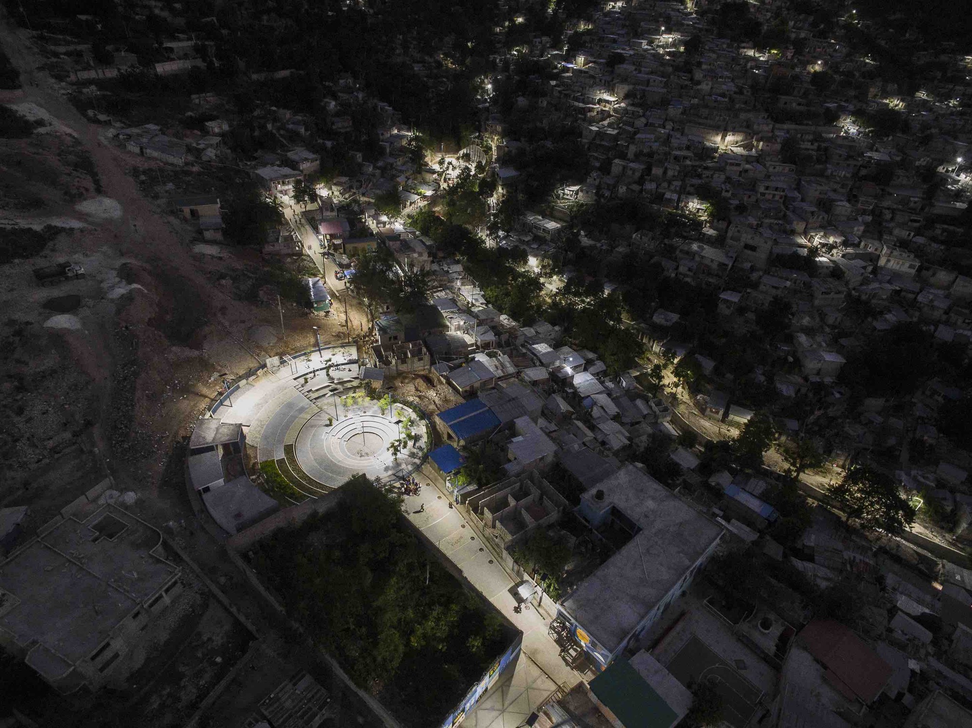 Gallery of Tapis Rouge public space in an informal neighborhood in