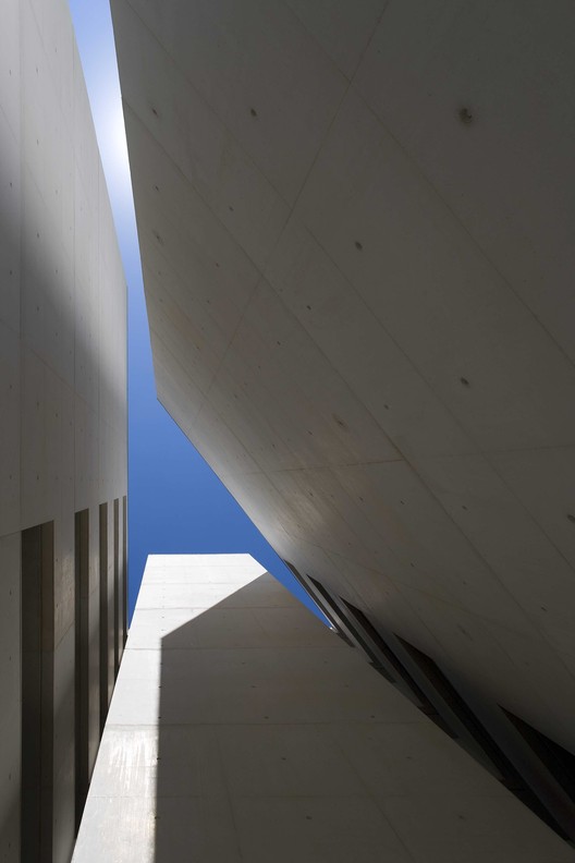 Edifício Casas Brancas / Adalberto Dias - Imagem 18 de 27