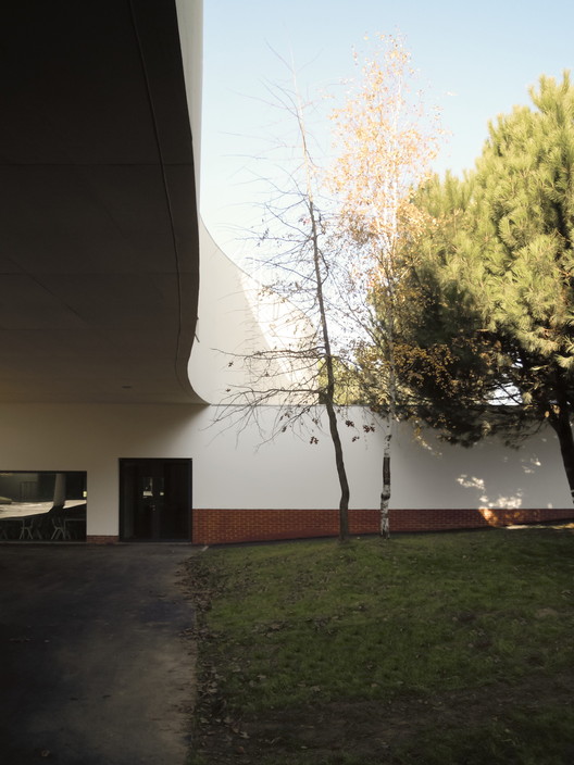 塞南塞利小学，以曲会景 / Adalberto Dias - 8 的图像 20