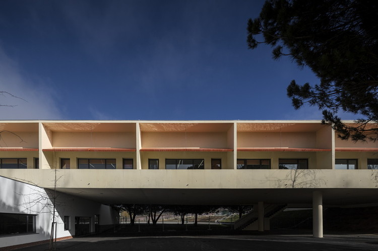 塞南塞利小学，以曲会景 / Adalberto Dias - 2 的图像 20