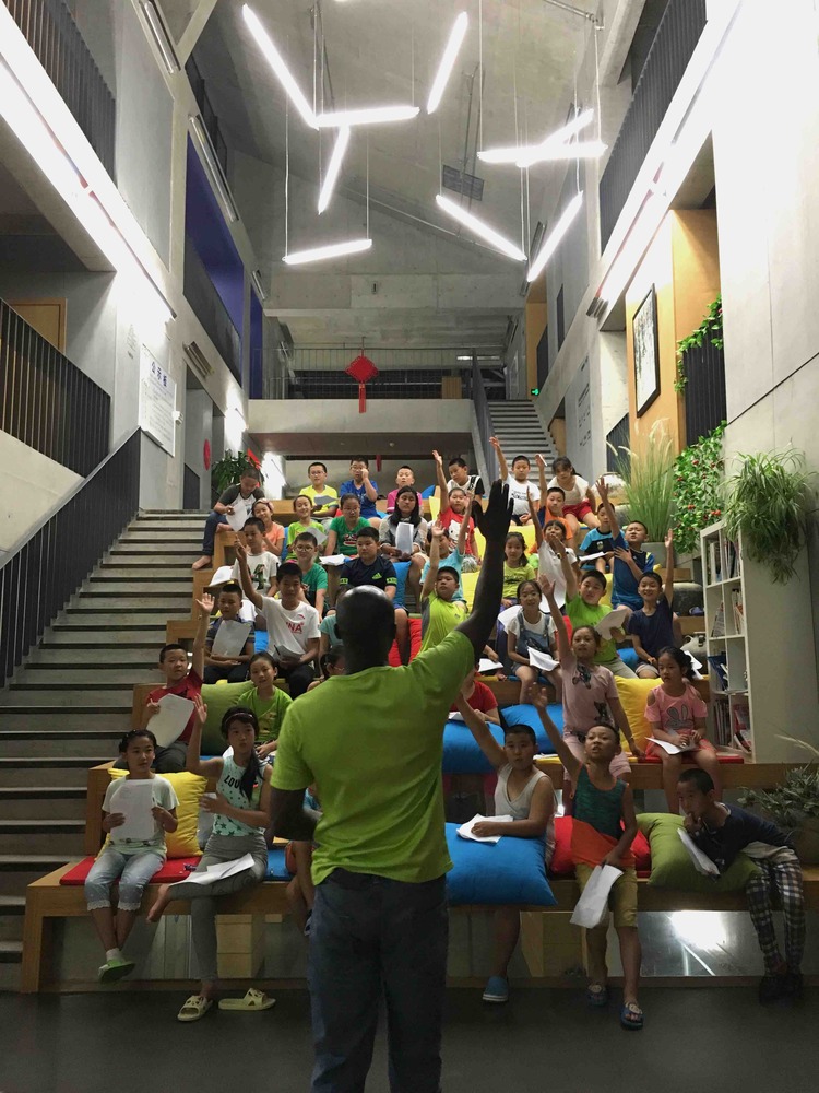 Gallery of Youth Community Center / METAProject 16