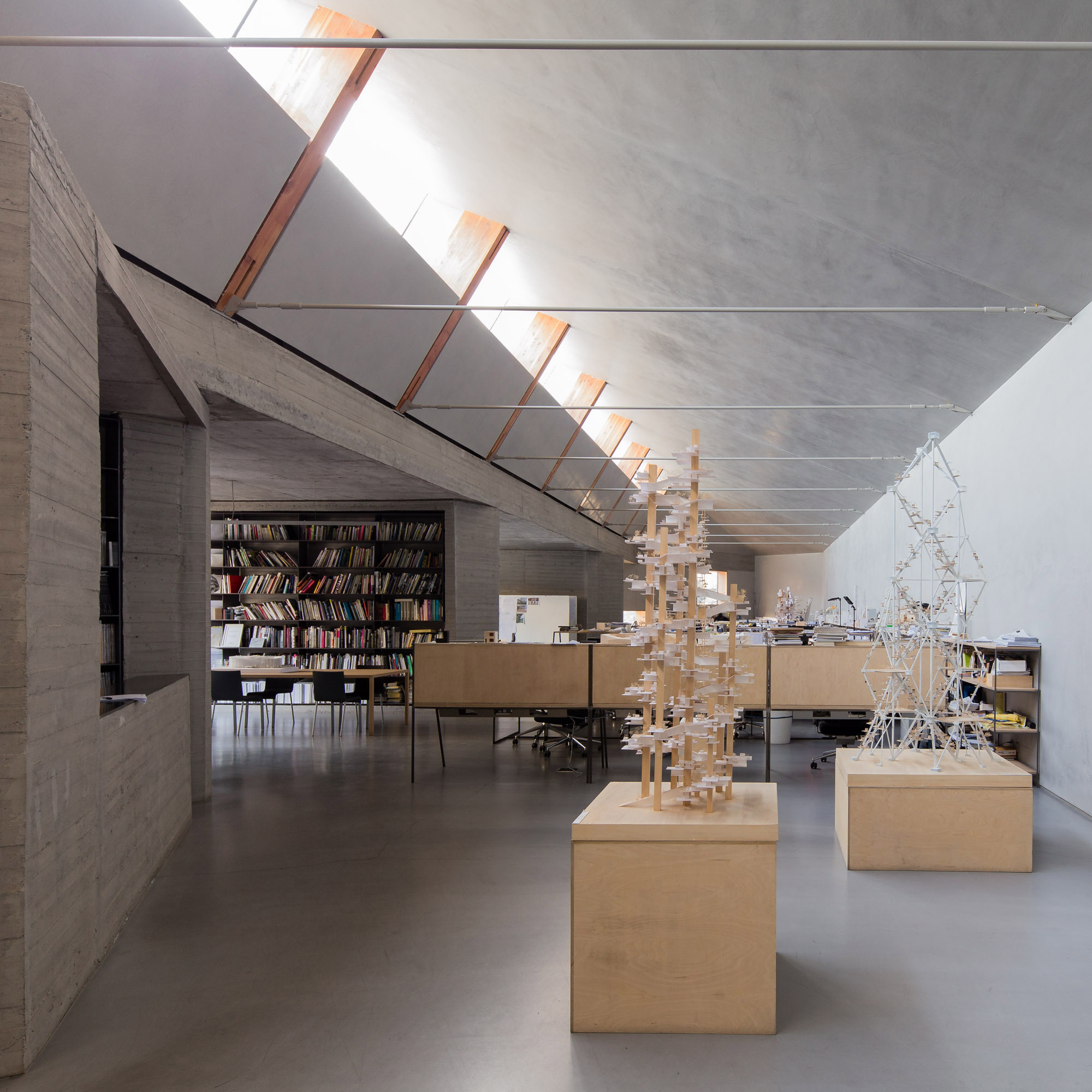 北京建筑事务所室内办公环境图集－摄影师Marc Goodwin | ArchDaily
