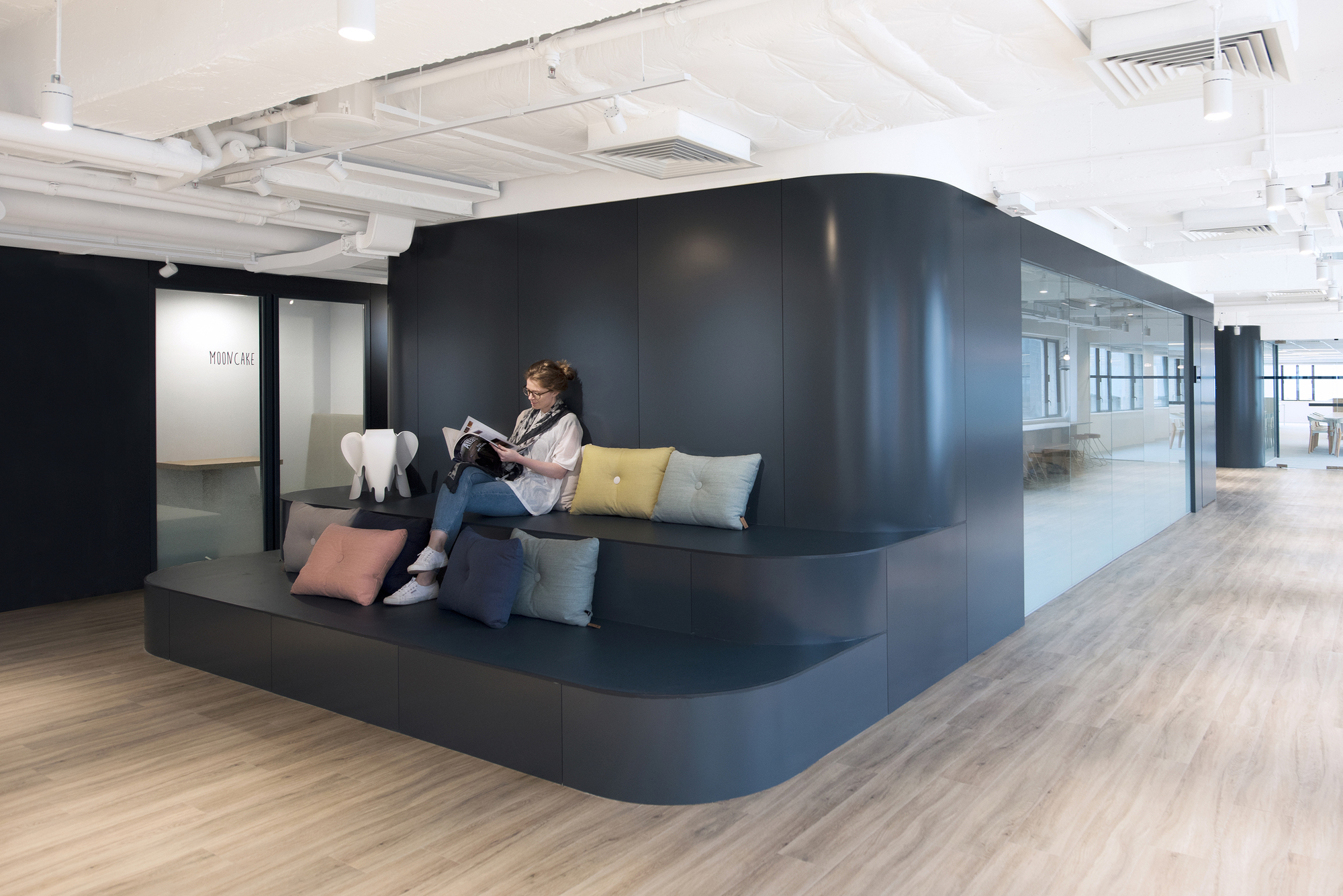 Gallery of Uber Hong Kong / Bean Buro 4