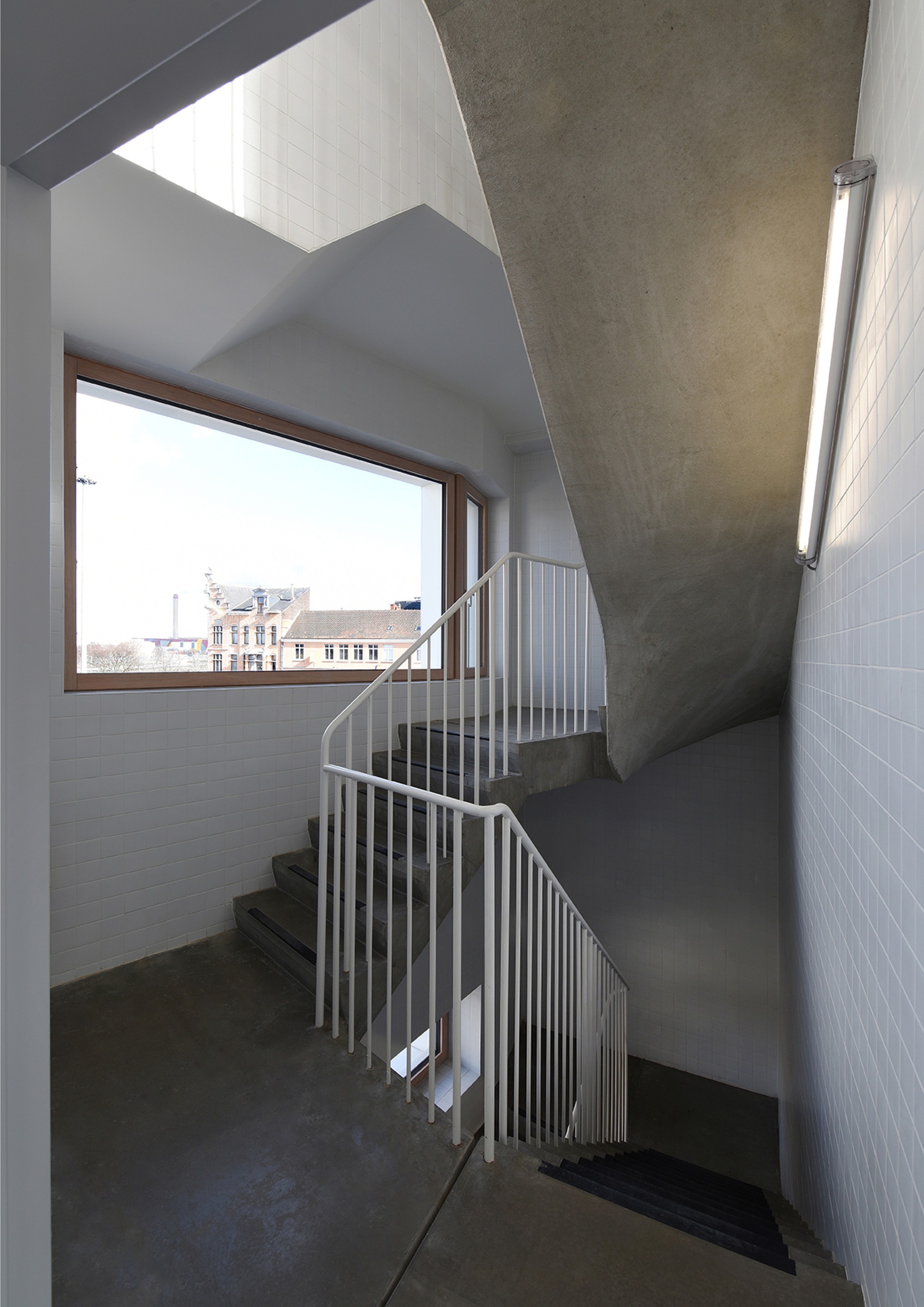 Gallery of 5 Social Housing Units in Navez / MSA / V+ 4