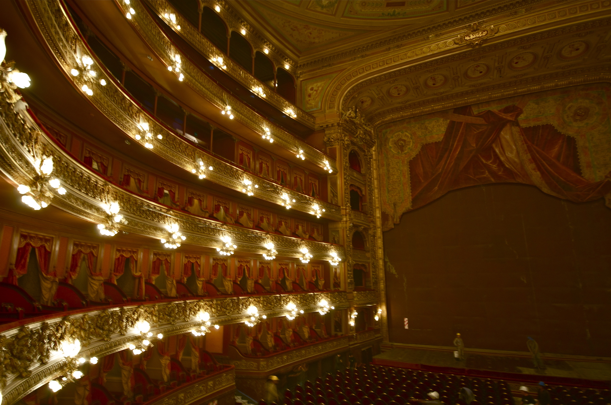 Galería de Teatro Colón en Buenos Aires historia de uno de los mejores teatros del mundo 12 Galería de Teatro Colón en Buenos Aires historia de uno de los mejores teatros del mundo 12