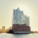 #donotsettle nos lleva dentro de la Elbphilharmonie de Herzog & de Meuron durante su inauguración - Imagen Principal