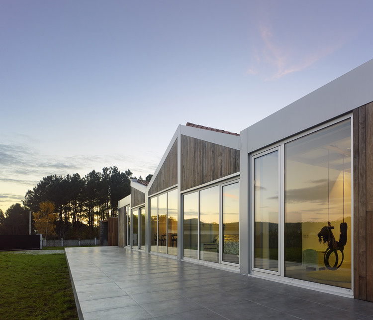 House Between-Lines / OLAestudio - Windows, Facade