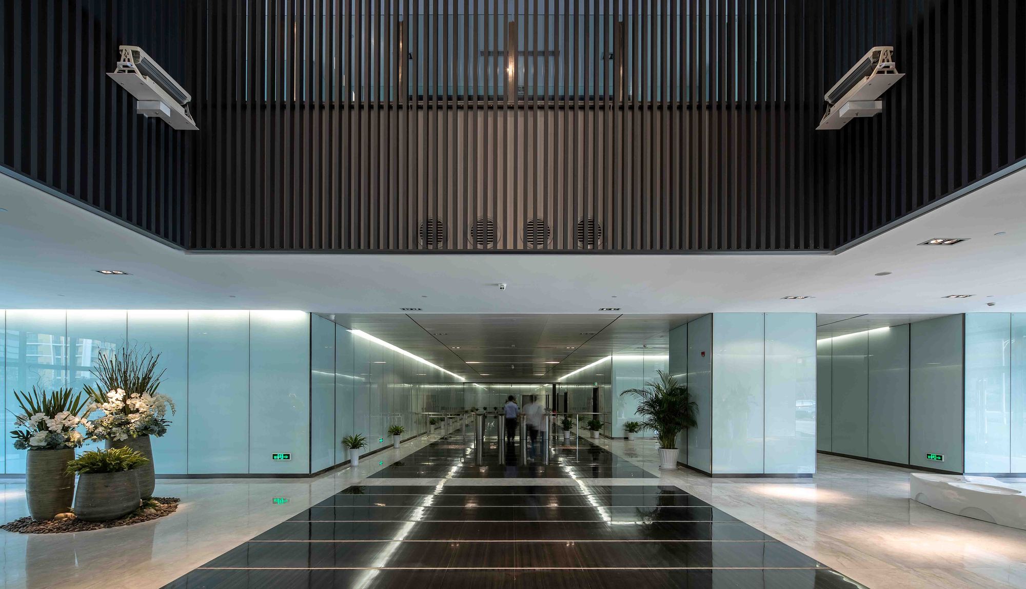 画廊 杭州新天地商务中心开发项目E地块 / 浙江大学建筑设计研究院有限公司(第七建筑设计院) - 11